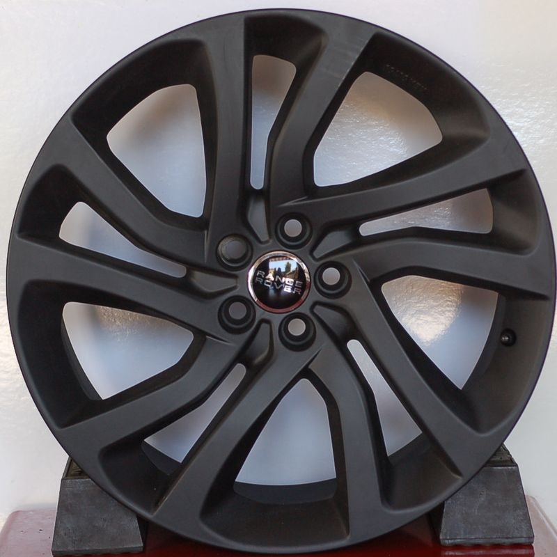 CERCHI IN LEGA LAND ROVER EVOQUE 20 MADE IN ITALY CERCHI IN LEGA LAND ROVER EVOQUE 20 MADE IN ITALY