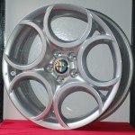 Cerchi Giulietta 18 Originali Alfa Romeo 5 Fori Silver e Pneumatici Bridgestone Lm005 225 40