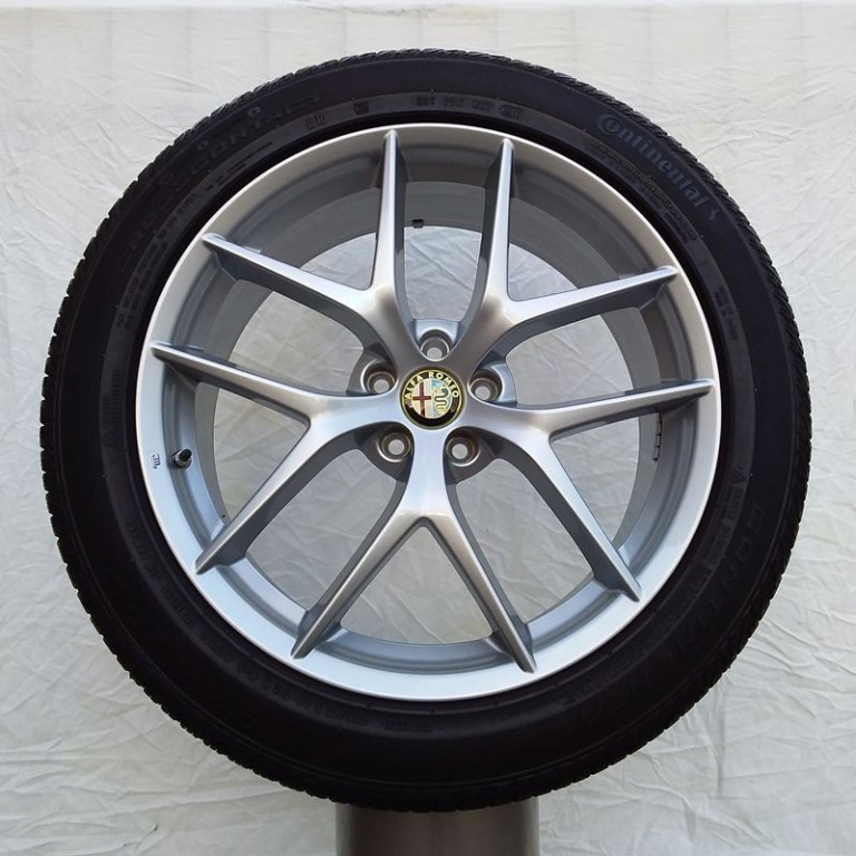 Cerchi Stelvio 20 Originali Alfa Romeo Trofeo e Pneumatici Pirelli PZero PZ4 255 45