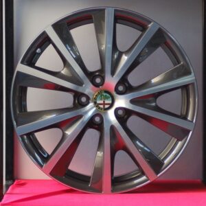 CERCHI IN LEGA 7HP A RAGGI CROMATI/BRUNITI ALFA ROMEO GIULIETTA 18 ORIGINALI
