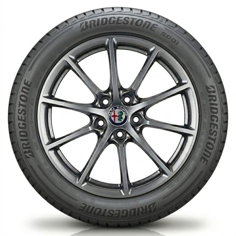 Cerchi Giulia 17 Originali Alfa Romeo a Raggi Bruniti e Pneumatici Bridgestone S001 Rft 225 50