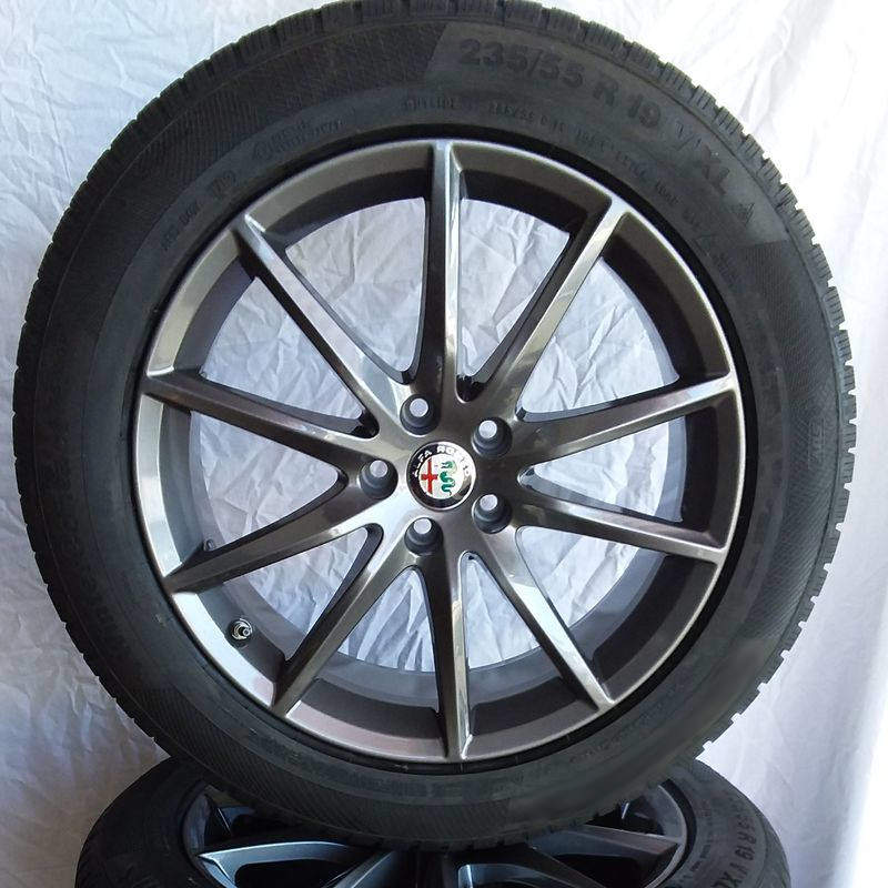 cerchi-gomme-alfa-romeo-stelvio-nexen Cerchi Stelvio 19 Originali Alfa Romeo Veloce Bruniti e Pneumatici Nexen Winguard M+S 235 55