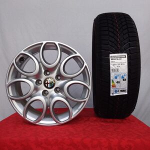 Cerchi Giulietta 16 Originali Alfa Romeo a 7 Fori e Pneumatici invernali Bridgestone Blizzak Lm005 91H 205 55