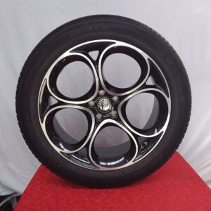 Cerchi Stelvio 20 Originali Alfa Romeo Nero Lucido Diamantato e Pneumatici Pirelli Pzero PZ4 255 45