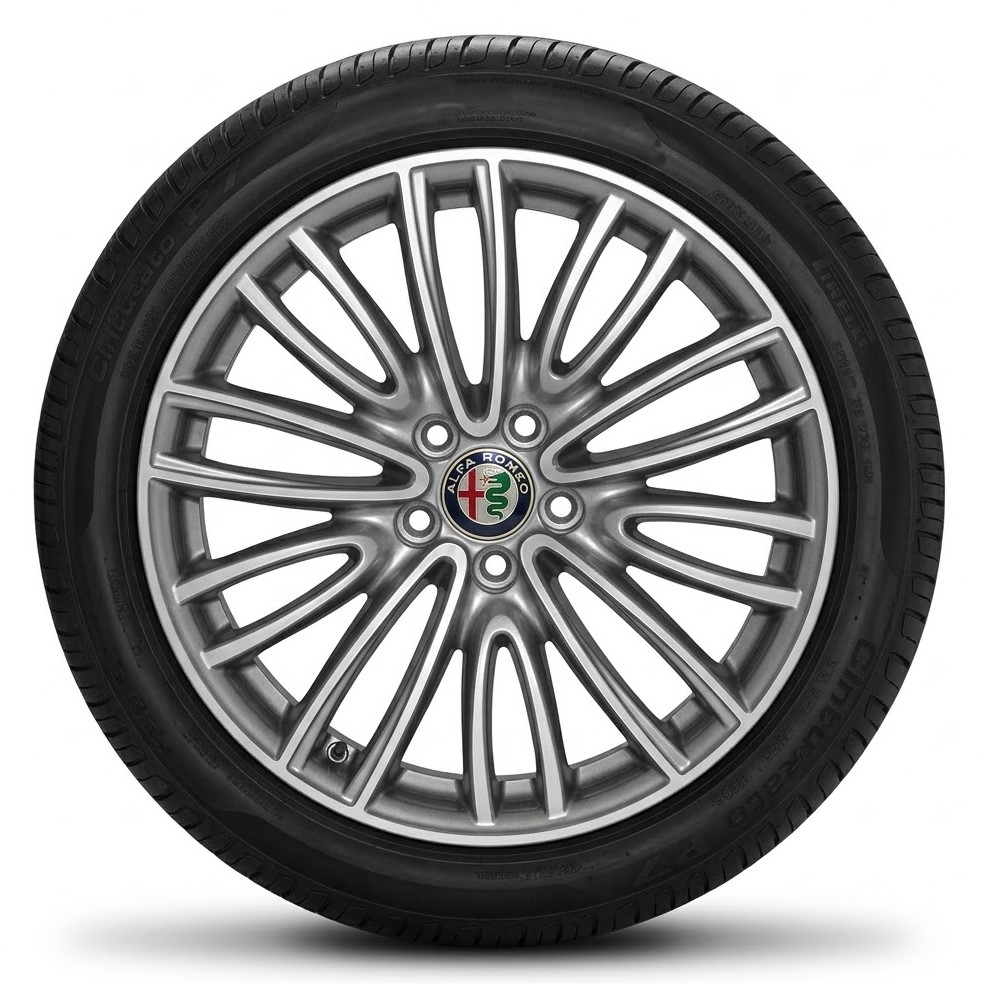 Cerchi Giulia 18 Originali Alfa Romeo a Raggi e Pneumatici Pirelli P7 Cinturato A/S 225 45