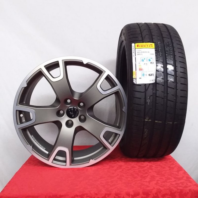 Cerchi Levante 20 Originali Maserati Grigio e Pneumatici Pirelli Pzero 265 45 MGT