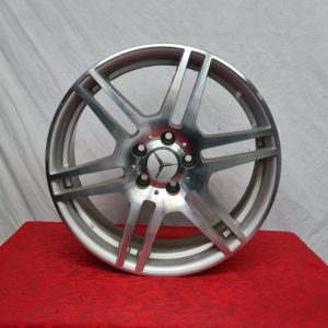 Cerchi Mercedes Classe C Doppia Misura 18 F811 Silver Diamantato