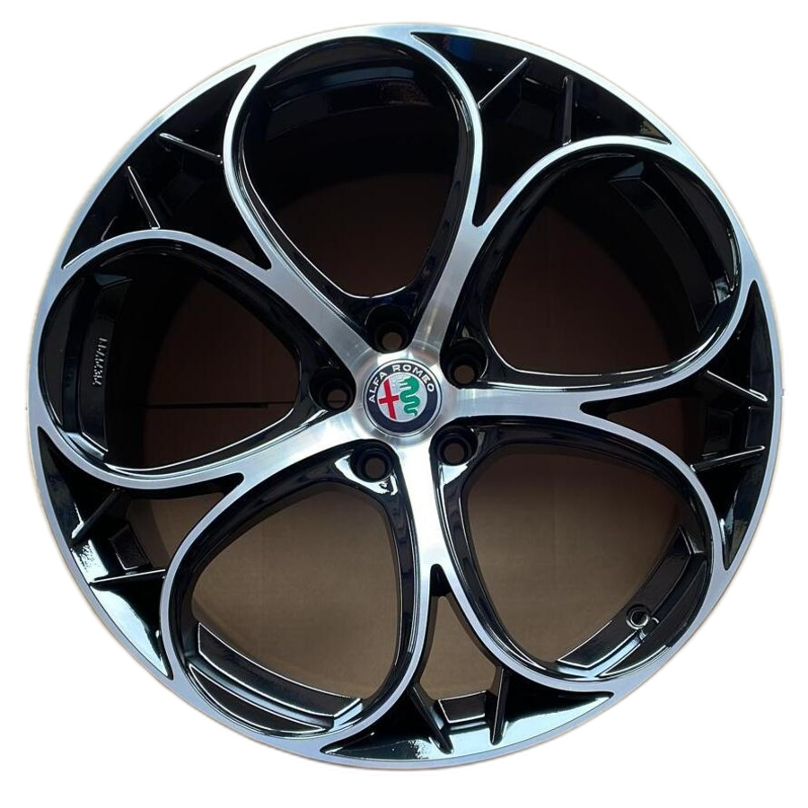 Cerchi in lega Alfa Romeo 20 Avus AC520 Black Polished