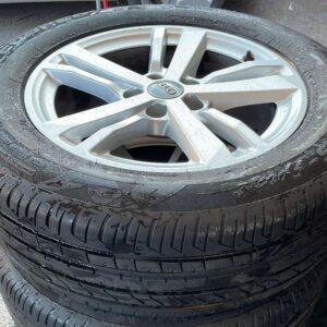 Cerchi Q3 17 Originali Audi e Pneumatici Cooper 215 65 - Image 4