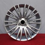 Cerchi Lancia Ypsilon 16 Originali a Razze Silver e Pneumatici Saferich 195 45