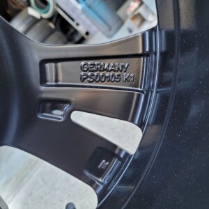 PG09 Cerchi in lega Peugeot 308 17 e Pneumatici Michelin Primacy4 225 45 - Image 8