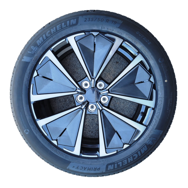 DS02 Cerchi in lega DS7 19 e Pneumatici Michelin Primacy4 235 50