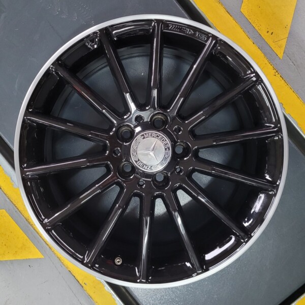 Cerchi in lega Classe A 18 Originali Mercedes Nero Lucido Bordo Diamantato Cerchi in lega Classe A 18 Originali Mercedes Nero Lucido Bordo Diamantato