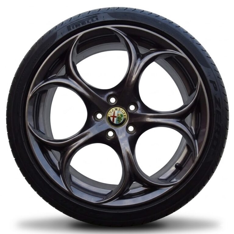 Cerchi Giulia Doppia Misura 19 Originali Alfa Romeo Bruniti Performance e Pneumatici Pirelli Powergy 225 40 255 35