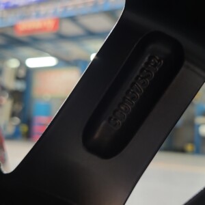 Cerchi in lega originale Iveco Daily 16 Nero Lucido Diamantato - Image 3