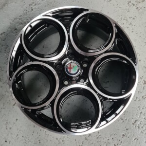 Cerchi Alfa Romeo Giulia/Stelvio/Giulietta 18 ELITE WHEELS EW24 VELOCE Nero Lucido Diamantato